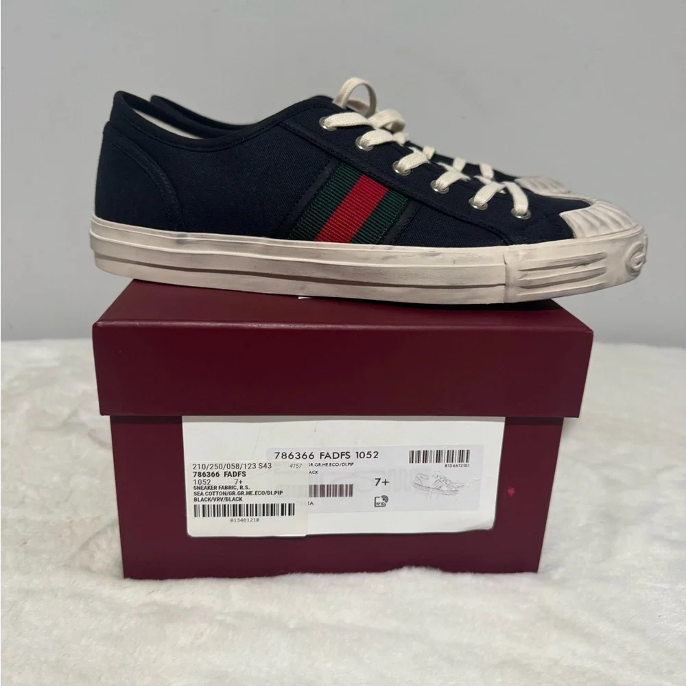 Gucci Men's Black Sneakers with Red and Green Accents